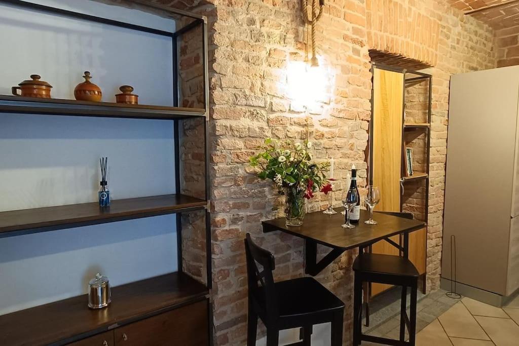 Piazza Statuto-Appartamento Tra Le Mura A-C E Wi-Fi Асти Екстериор снимка