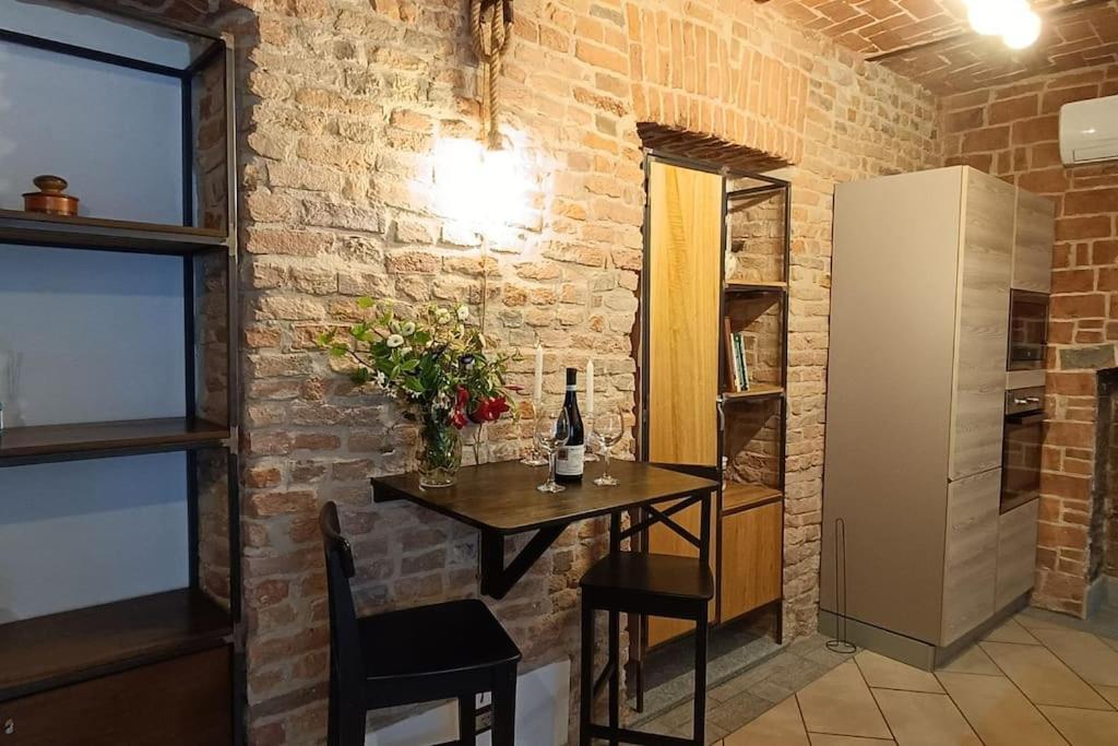 Piazza Statuto-Appartamento Tra Le Mura A-C E Wi-Fi Асти Екстериор снимка
